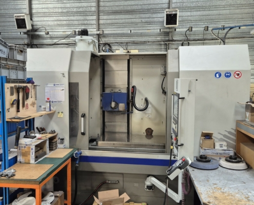 Rectifieuse plane à CN par apprentissage SRA 120/60 (Course X1200 Y650 Z625)