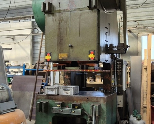 Presse mécanique BALCONI 250 Tonnes