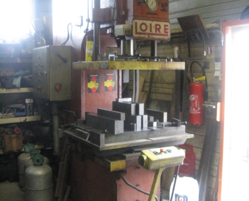 Presse hydraulique LOIRE 60 Tonnes
